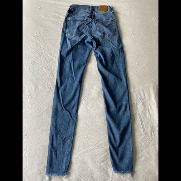 LEVI’S 720 High Rise Super Skinny Jeans - Picture 3 of 4